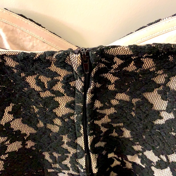 Strapless black and beige floral dress with pockets! From urban behaviour - Picture 6 of 6